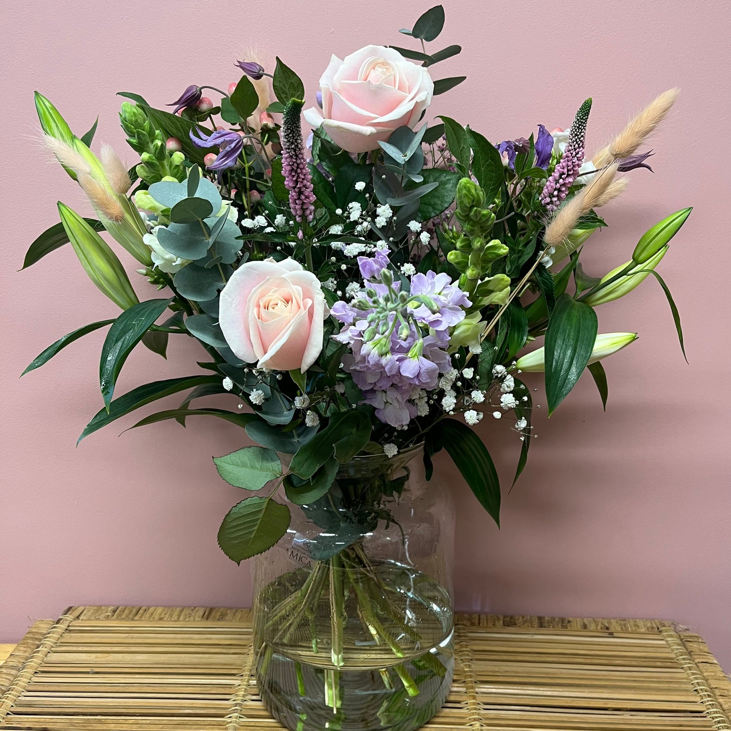BE WILD- Fresh flowers, florist choice!